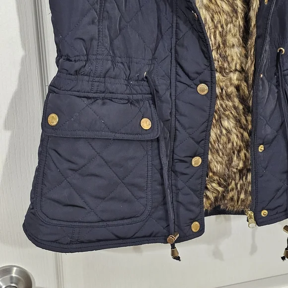 Adrienne Vittadini Navy Blue Quilted Puffed Fur Lined Vest Size Medium - Picture 5 of 16